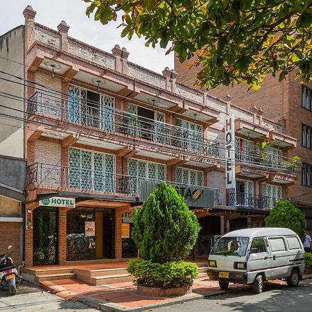 Hotel Boutique Laureles Home - Ayenda 1258 (Adults Only) Medellín Kültér fotó