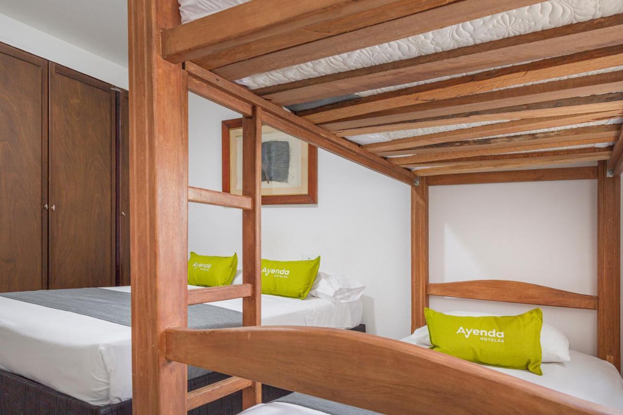 Hotel Boutique Laureles Home - Ayenda 1258 (Adults Only) Medellín Kültér fotó