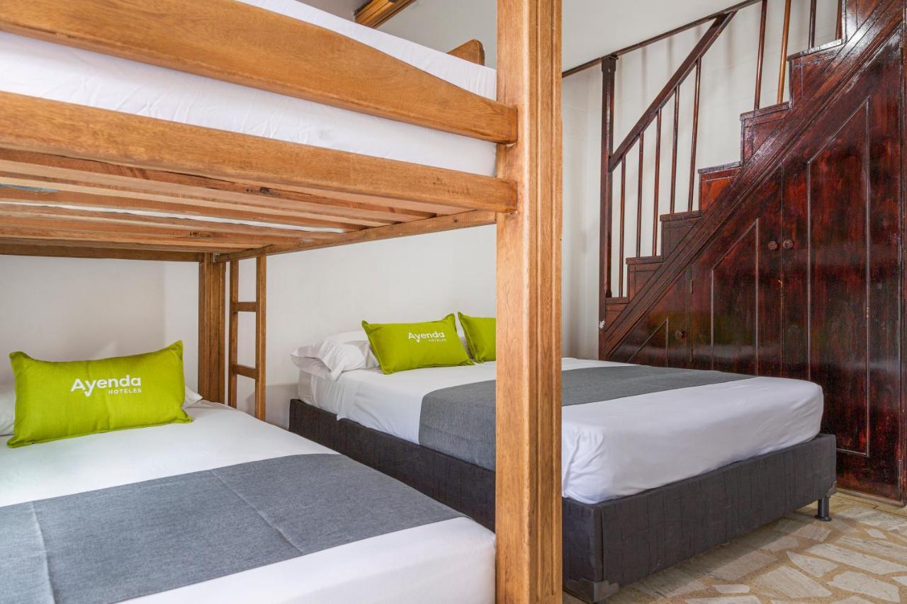 Hotel Boutique Laureles Home - Ayenda 1258 (Adults Only) Medellín Kültér fotó