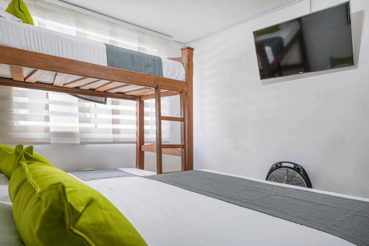 Hotel Boutique Laureles Home - Ayenda 1258 (Adults Only) Medellín Kültér fotó